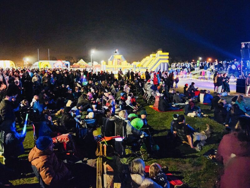 matariki-kaiapoi-Inflatables-crowd